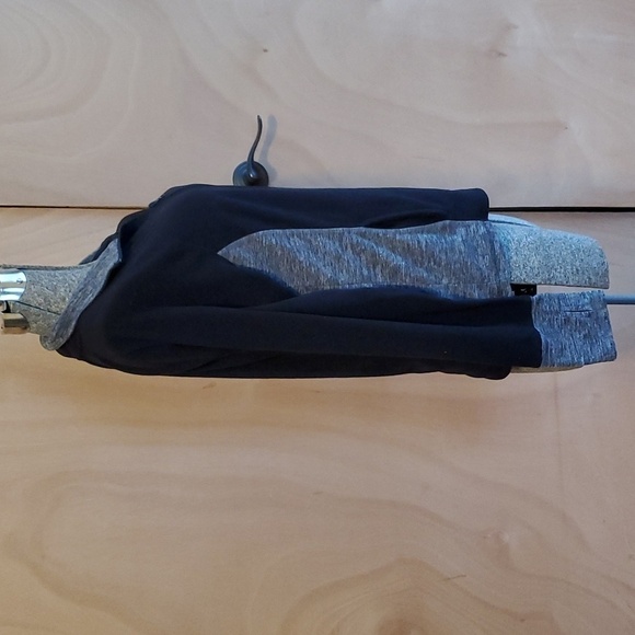 So Quarter Zip - Picture 2 of 3